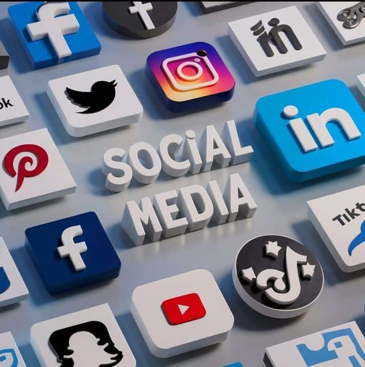 Marketing & Growth - Social Media and Strategy